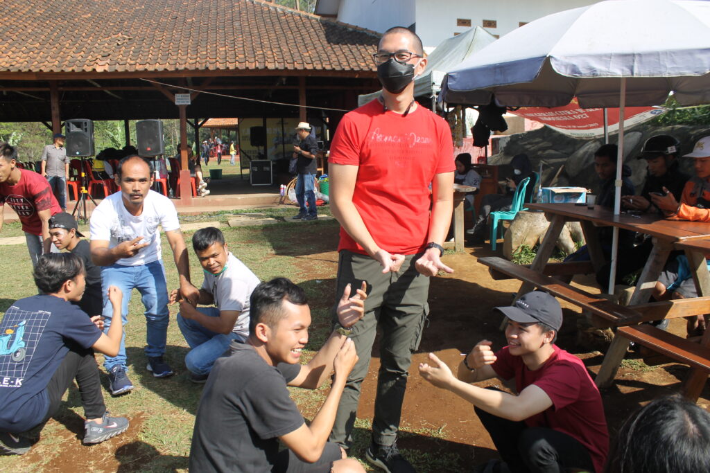 gathering karyawan